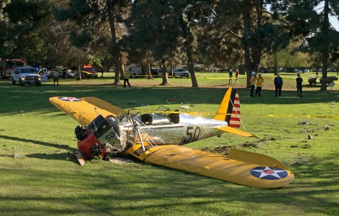 Harrison Ford sa zrtil na lietadle
