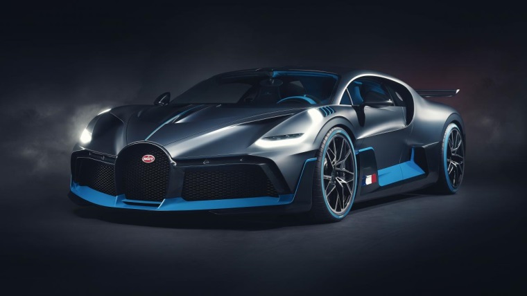 Aut: Bugatti Divo predstaven
