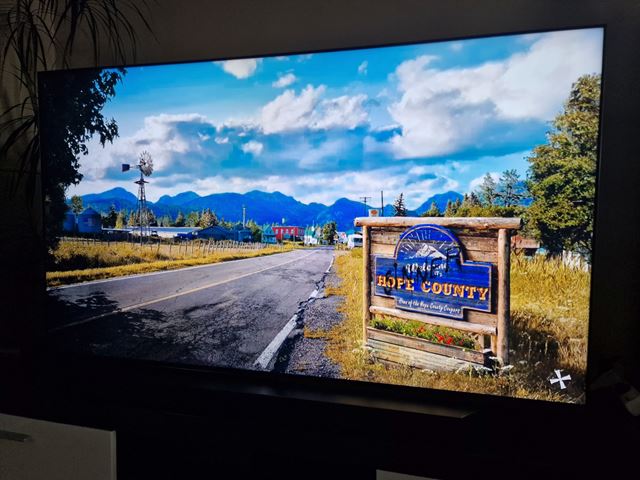 Samsung 65'' QE65QN800B -  8K TV