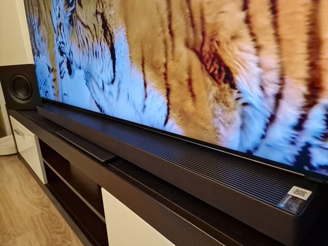 Samsung QN990F 8K TV