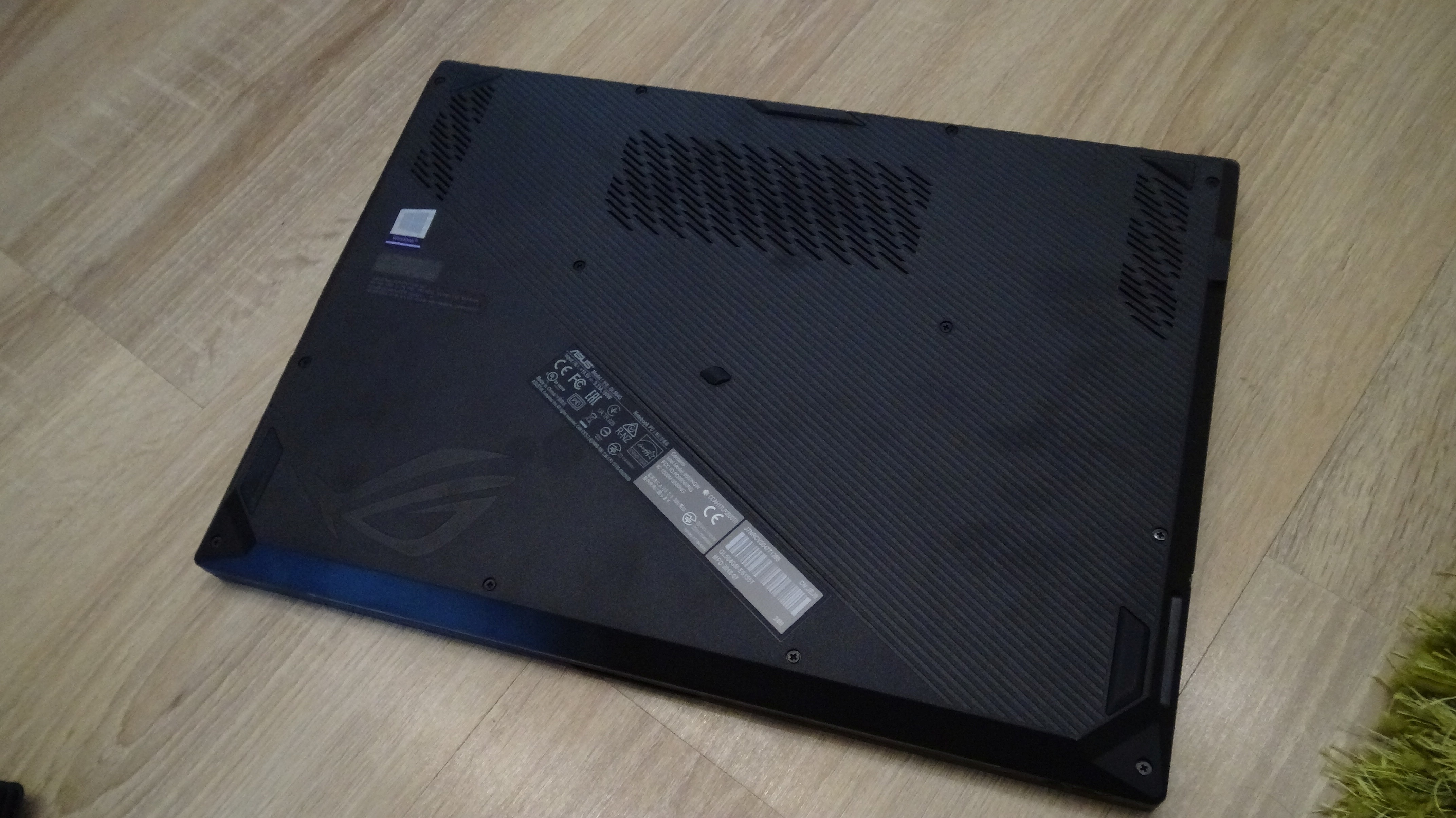 ASUS ROG STRIX SCAR II GL504GS-ES064T - Achetez au meilleur prix
