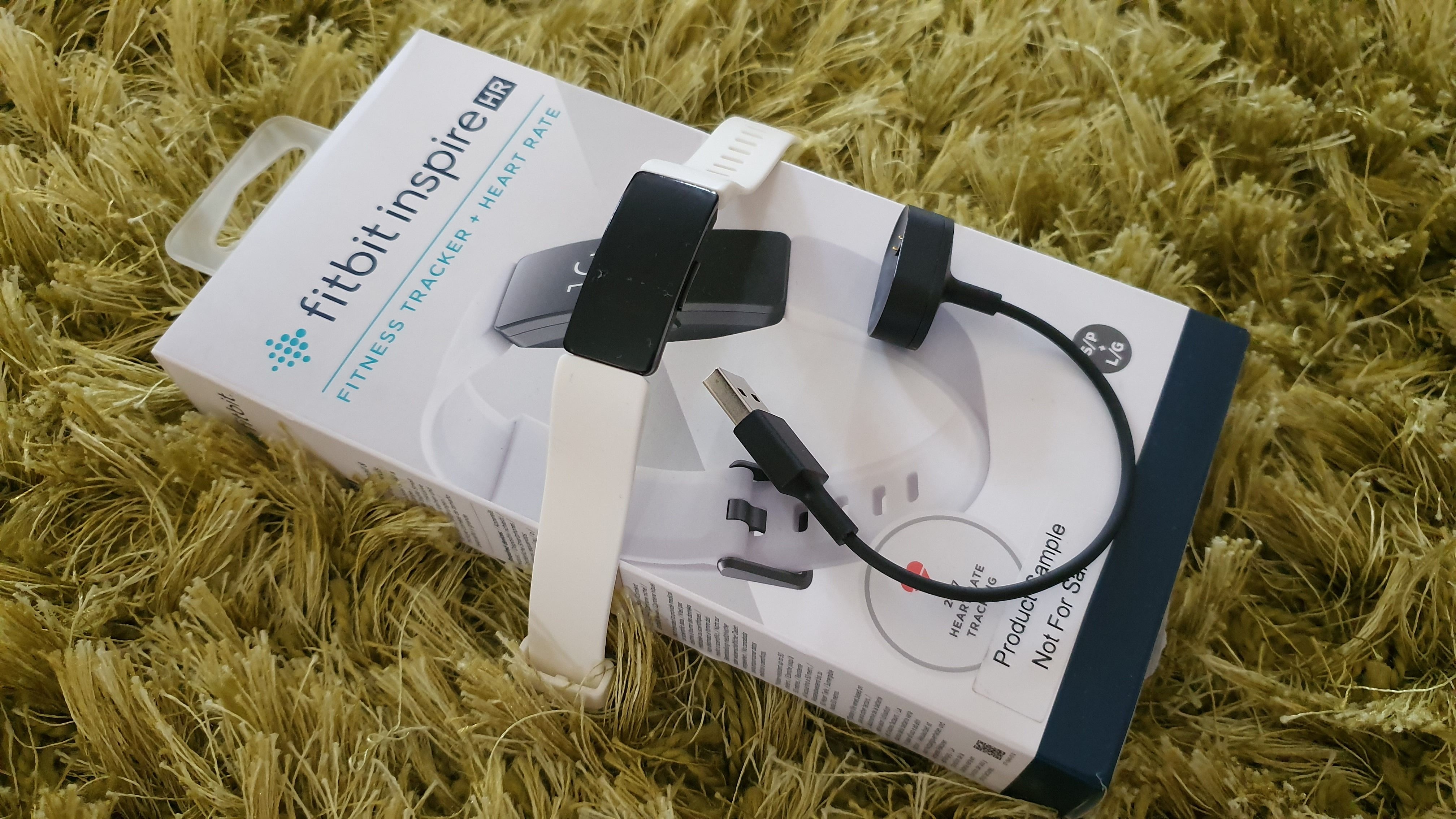 aspire hr fitbit