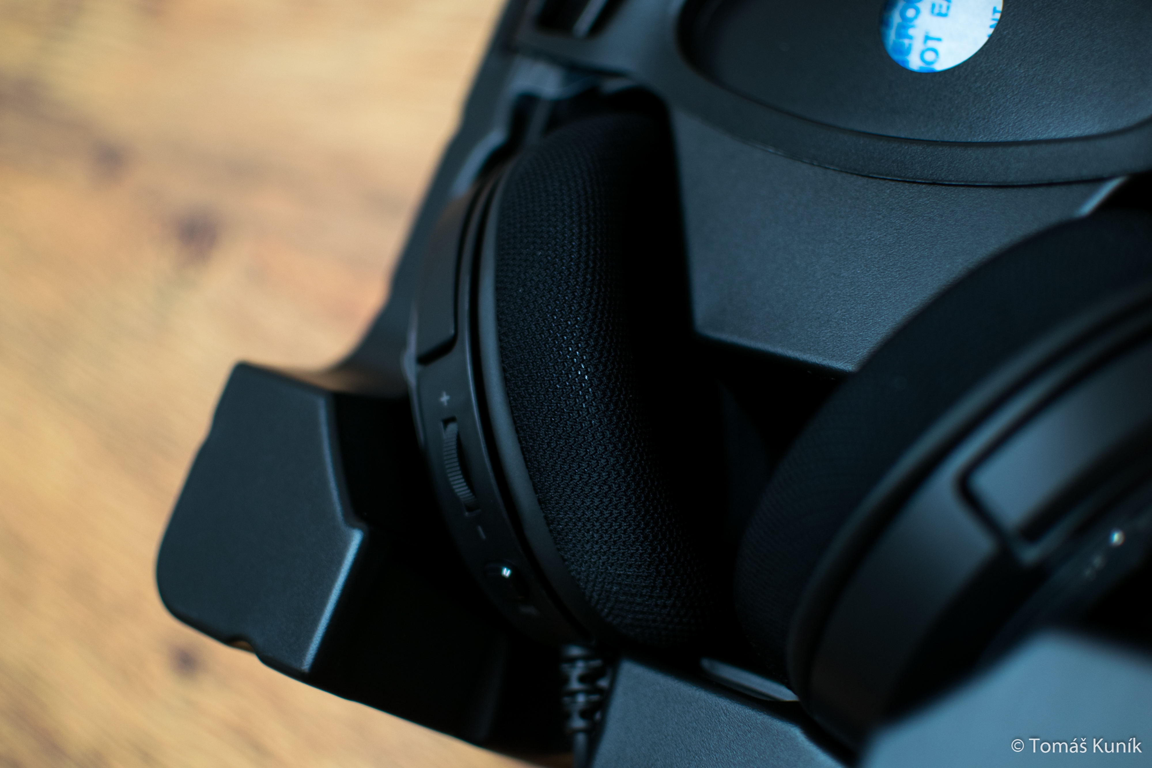 Corsair HS35 Stereo Gaming Headset hardvérový test / recenzia Sector.sk