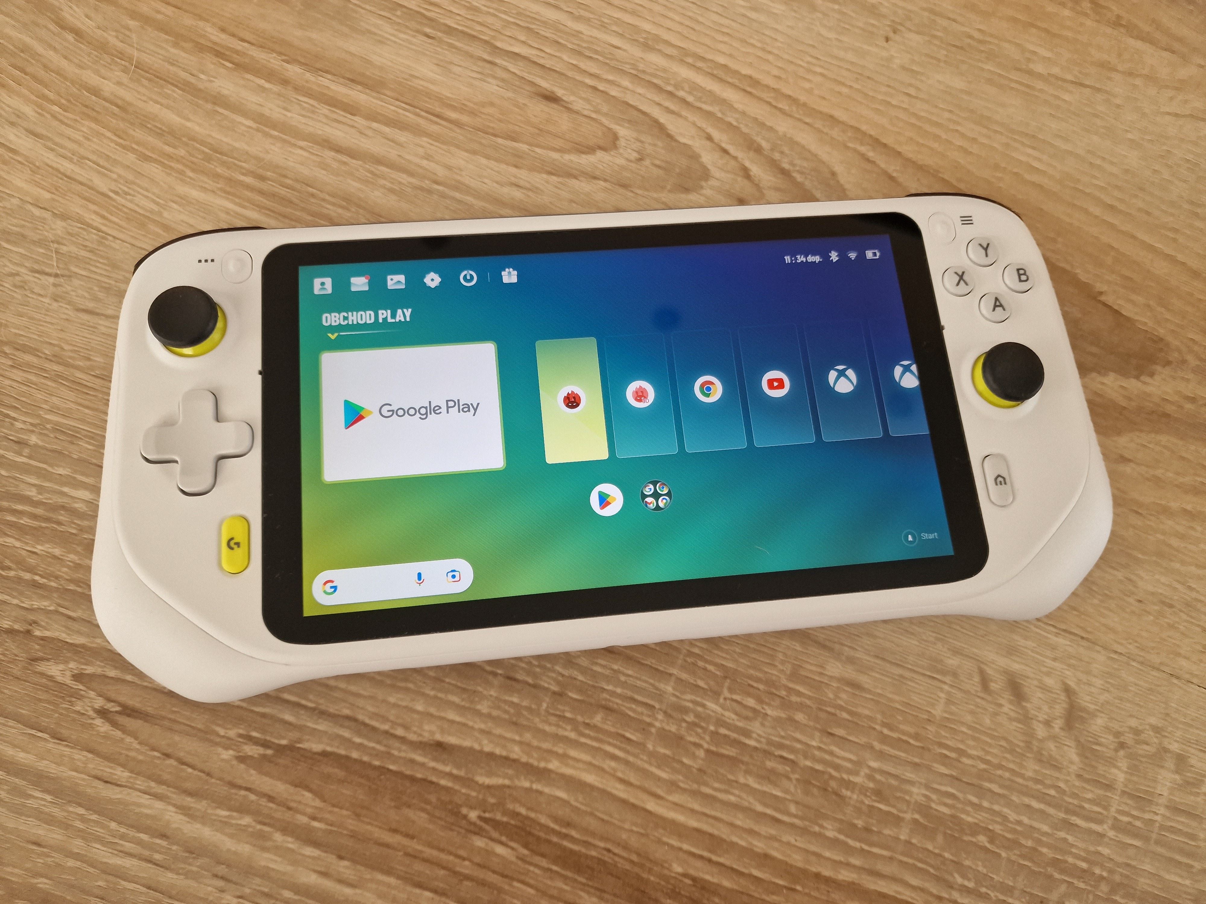 Logitech G Cloud - streamovací handheld - hardvérový test / recenzia ...