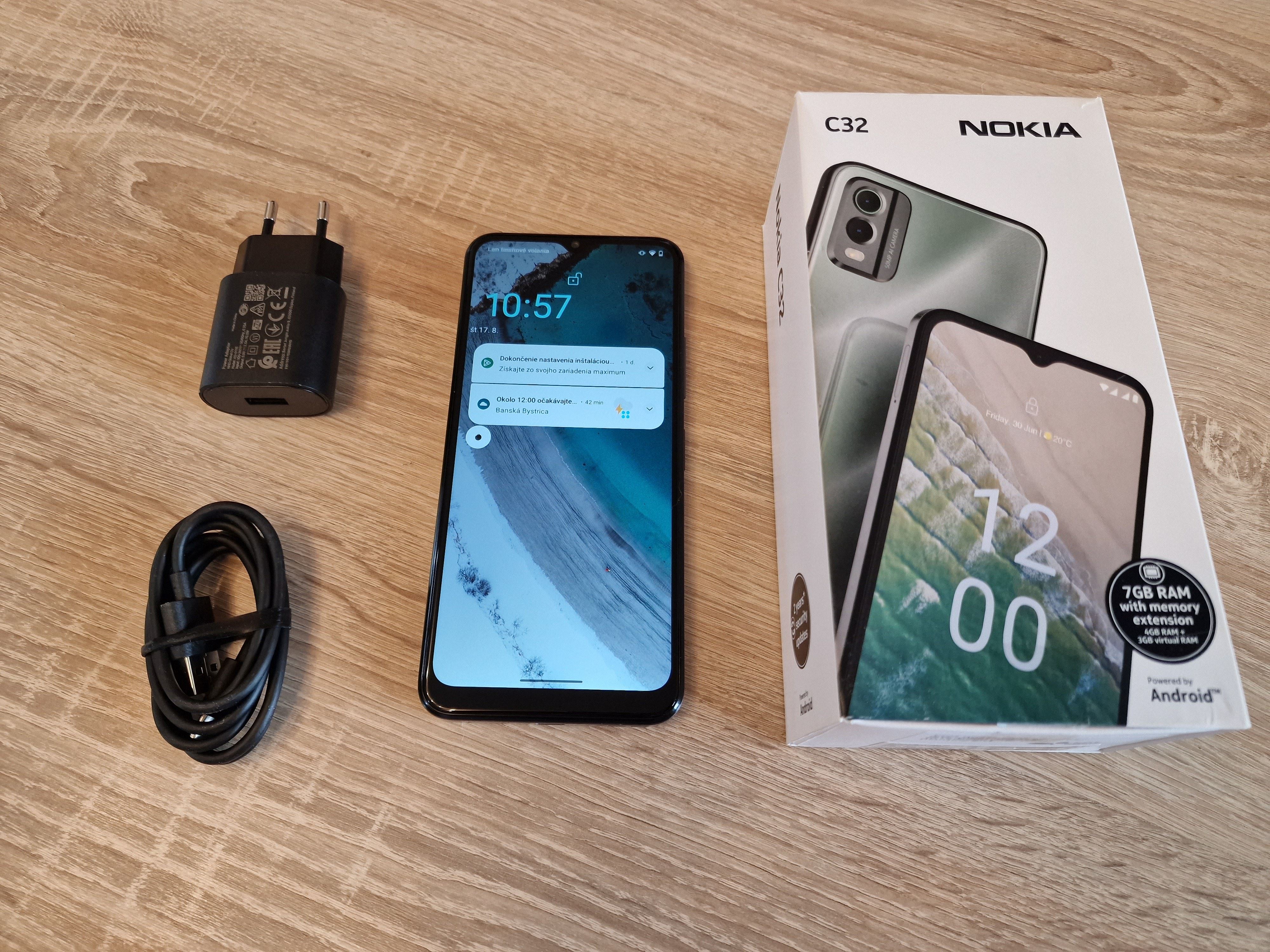 Nokia C32 - hardvérový test / recenzia | Sector.sk